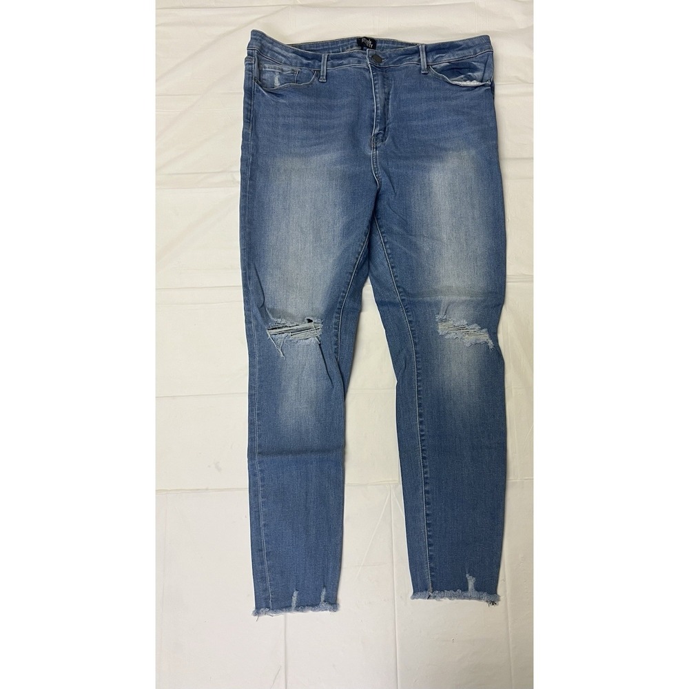 Simple Society Blue Jeans Women's Size 17
